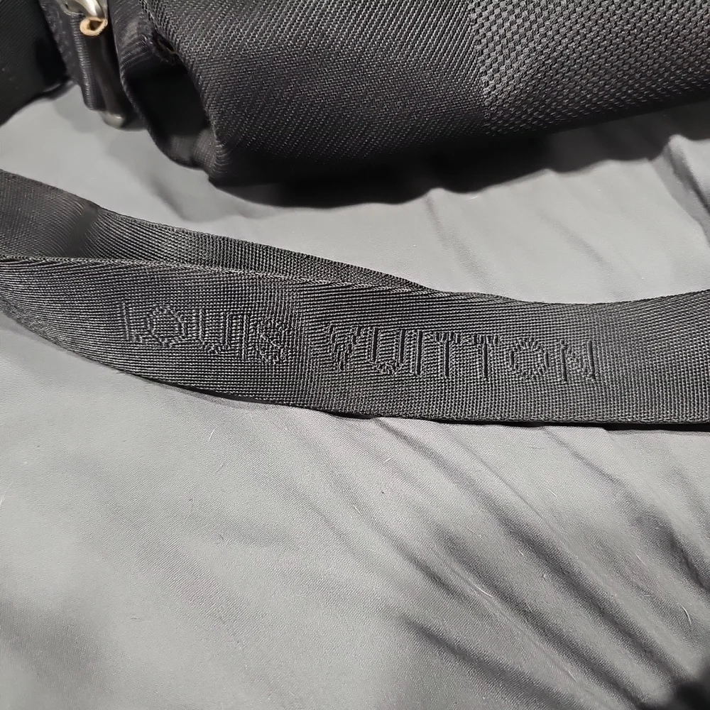 Louis Vuitton Black Men's Bag - Picture 9 of 13